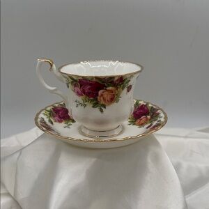 Royal Albert Old Country Roses teacup and saucer set.